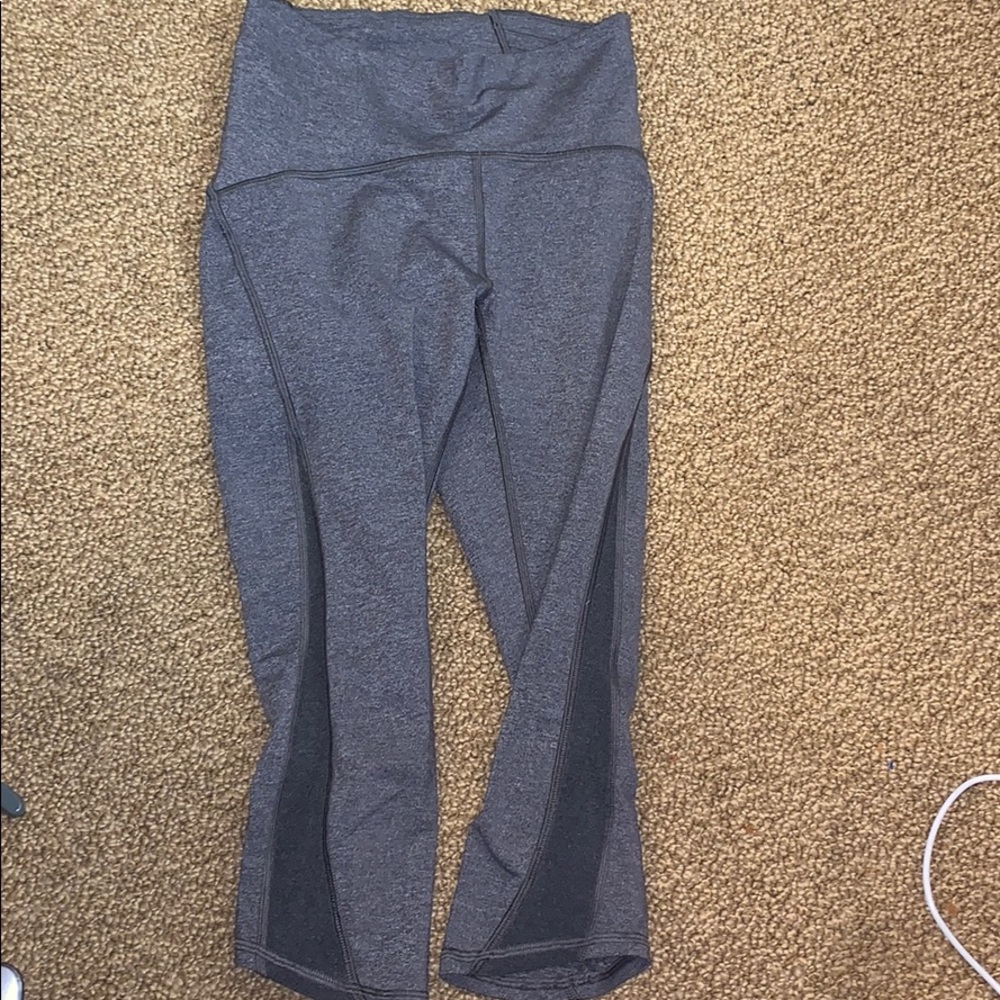 lululemon  grey cropped 21” leggings
